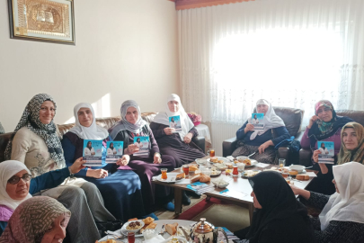 Alemdar Muhtar Adayı Songül Çelik gönülleri kazanıyor