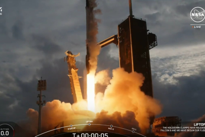 Uzaya giden ilk yörük havalandı!