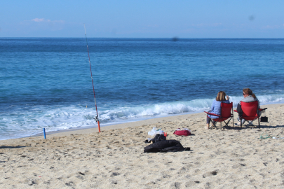 Eksi 20'den artı 20 dereceye gelen turistler Alanya'da denizden çıkmadı!