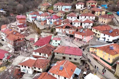 Tokat’ta heyelan felaketinin vurduğu Günebakan köyü dronla havadan görüntülendi