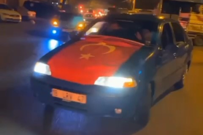 Asker konvoyunda drift şov...