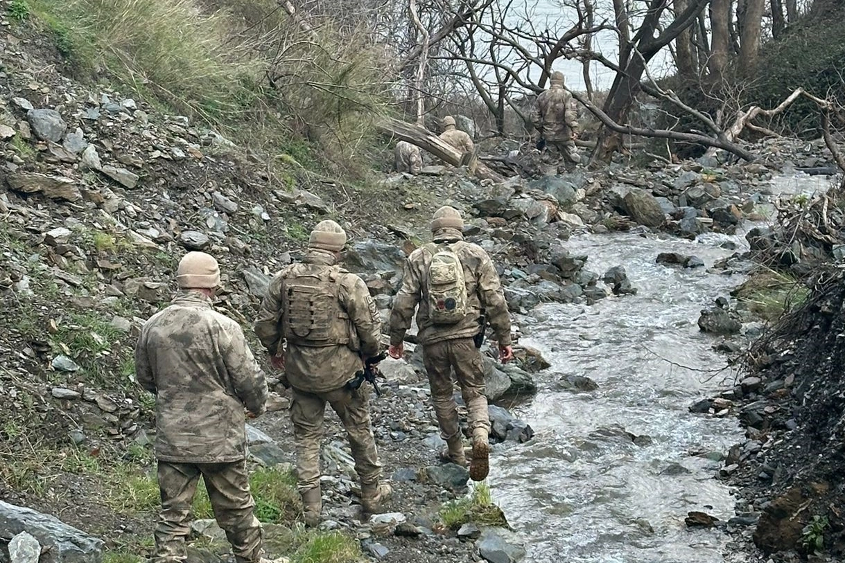 Kayıp 4 mürettebatı arama çalışmaları 8'inci gününde devam ediyor