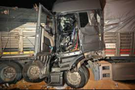 Zincirleme Tır Kazası:  4 Tır Birbirine Girdi