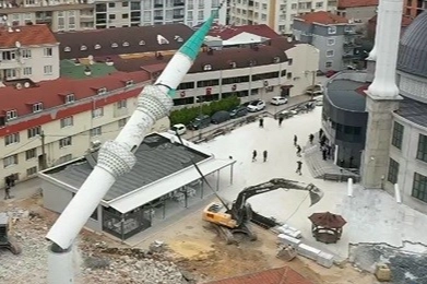 FETÖ'nün yıkılan okulunun yerinde yükselen yeni cami tamamlandı