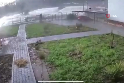 Antalya'da Hortum Felaketi Kamerada: Saniyeler İçerisinde Dehşeti Yaşattı