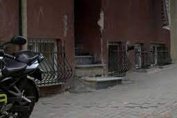 Evinde Ölen Kadının Cesedini 10 Gün Poşette Sakladı!