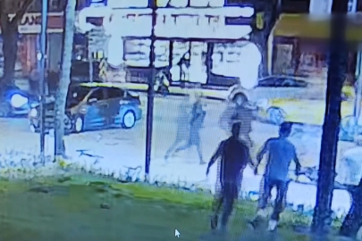 Bursa'da Otomobil ile Motosikletin Çarpıştığı Feci Kaza Kamerada