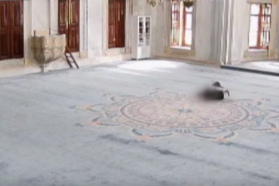 Annesini ve Kız Kardeşini Öldüren Şahıs Camide Böyle İntihar Etti