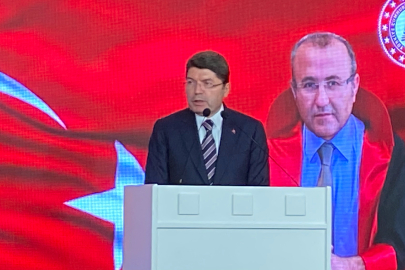 Bakan Tunç: "Mehmet Selim Kiraz’a Sıkılan Kurşun Türkiye’ye Sıkılan Kurşundu"