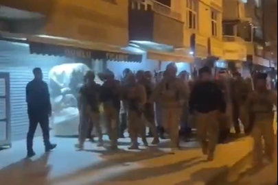 Van'da Darbe Girişimi: Türk Askerleri Sahaya İndi!