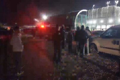 Bursa'da Futbol Turnuvasındaki Bıçaklı Kavga Kamerada: 2'si Ağır 3 Yaralı