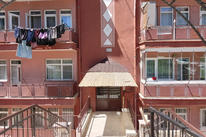 15 Yaşındaki Çocuk Sırtından Bıçakladığı Ablasını Öldürdü