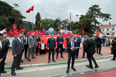 Bursa Ülkü Ocaklarından 19 Mayıs yürüyüşü