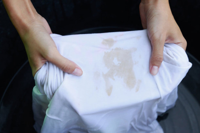 Çamaşırlardan Lekeleri Çıkarmak İçin Etkili Yöntemler