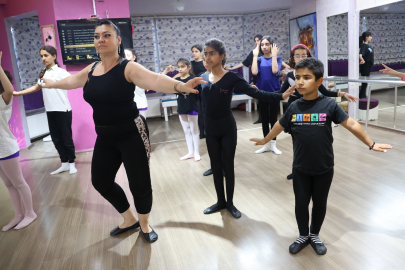 Çadır Kentin Balerinleri