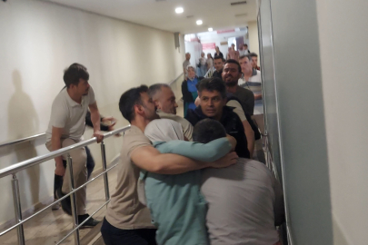 Sanık Aileleri Adliye Koridorunda Birbirine Girdi