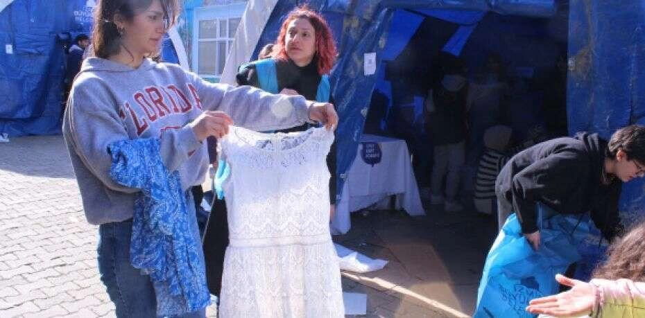 Depremzedelere yollanan bazı eşyalar çileden çıkardı