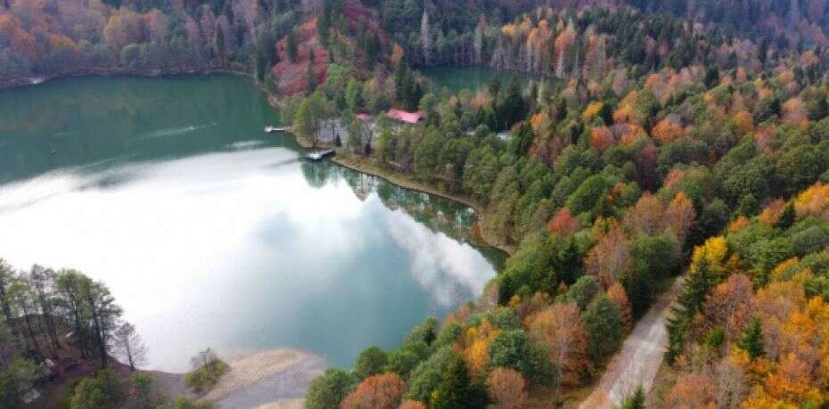 Borçka Karagöl'den sonbahar manzaraları