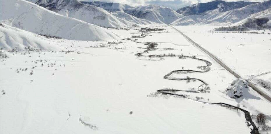 Güzeldere mendereslerinin kar güzelliği hayran bırakıyor