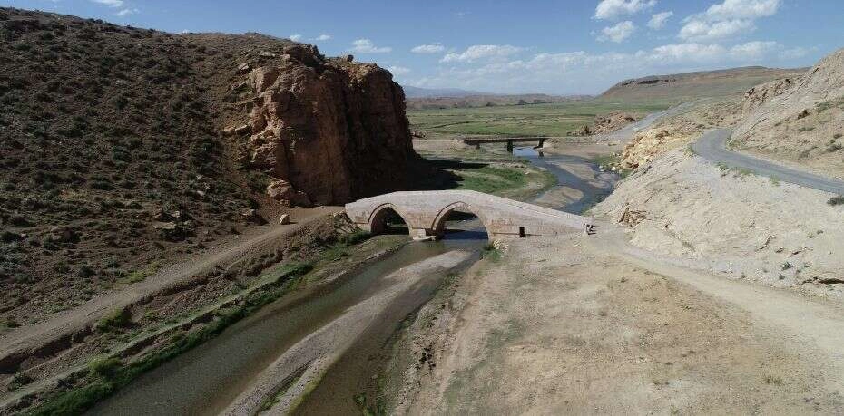 Tarihi Kelekom Köprüsü ilk günkü gibi ayakta
