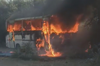 Park Halindeki Yolcu Midibüsü Alevlere Teslim Oldu