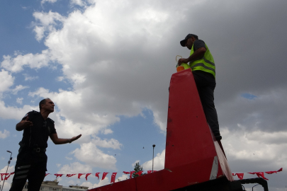işsizlik Canına Tak Etti! Kendini Yakmaya Çalıştı!