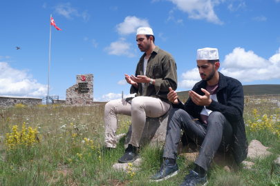 Osmanlı'nın Kahramanları: Dumlu Baba Şehitliği'nin Dokunaklı Hikayesi
