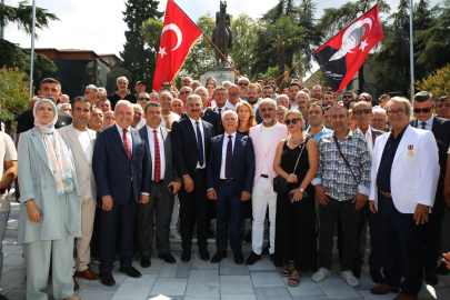 Mustafa Bozbey, CHP'nin kutlama programına katıldı!