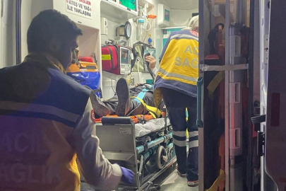 Van'da Kazada Kamyonet Şarampole Yuvarlandı