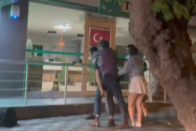 Yolcu ile taksi şoförü arasındaki ücret kavgası kamerada!