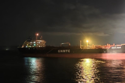 171 Metrelik Tanker Çanakkale Boğazına Demirledi