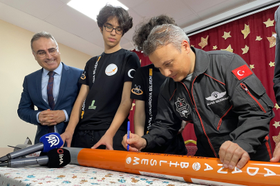 Alper Gezeravcı, roket takımının roketine ilk uçtuğu filonun adını verdi