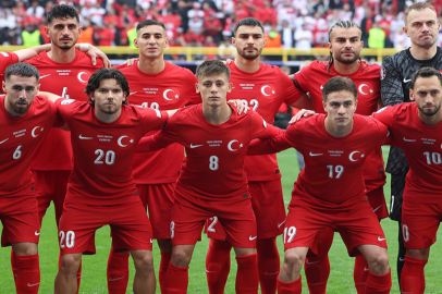Türkiye-İzlanda: İlk 11'ler
