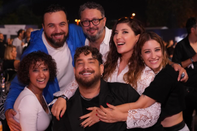 Ünlüler geçidi...