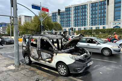 Adliyenin önünde arabasını yaktı! Peki ama neden?