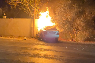 Kaza Sonrası Arabada Yanarak Can Verdi