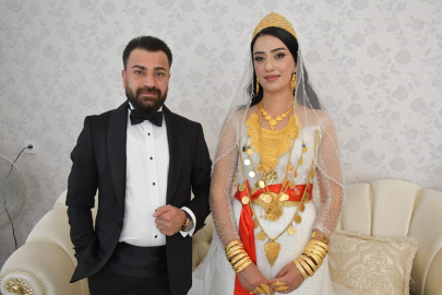 Aşiret düğününde geline 4 kilo altın, damada 10 milyon TL takıldı