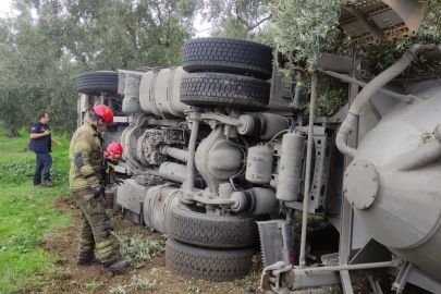 Tanker Kontrolden Çıkarak Zeytinliğe Devrildi