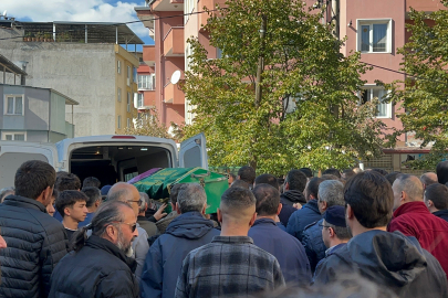 16 Yaşındaki Genç Kız Toprağa Verildi