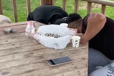 Attıkları Gibi Topladılar