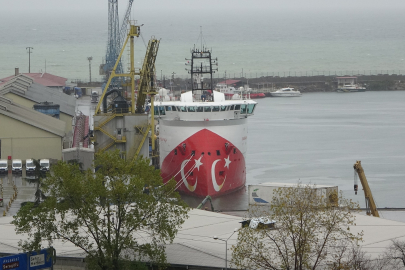 Barbaros Hayreddin Paşa Sismik Araştırma Gemisi Trabzon Limanı'na Geldi