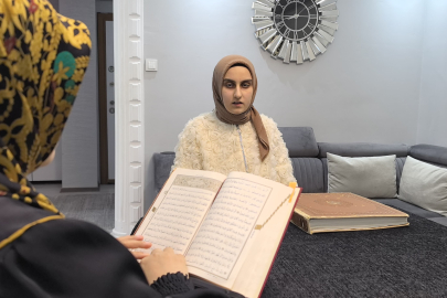 Kur'an-ı Kerim Aşkı Görmeyen Gözü Oldu