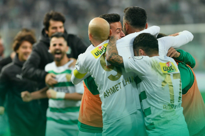 Bursaspor, Hopaspor'u 2-1 Mağlup Etti