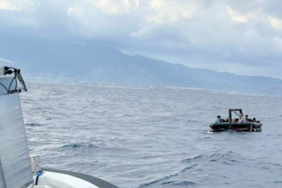 Denizin Ortasına Can Salında Mülteciler Kurtarıldı