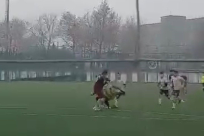 Amatör Maçta Çıkan Kavgada Yumruklar Havada Uçuştu