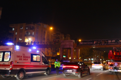 Kız Arkadaşıyla Tartışan Genç, Kendini Affettirmek İçin Üst Geçide Çıktı