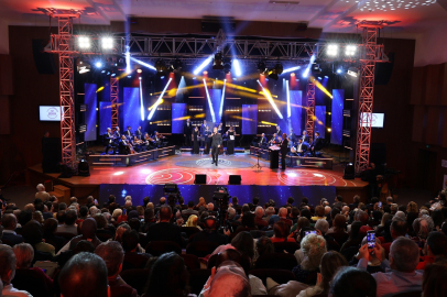 Bursa'da TRT Sanatçıları Şehir Konserleri
