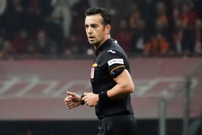 Beşiktaş - Fenerbahçe Derbisinin VAR Hakemi Belli Oldu