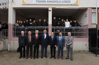 Özer Matlı, Gençlere Kariyer Yolculuğunda Rehberlik Etti