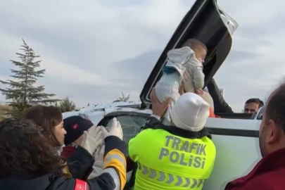 Araçta Sıkışan 10 Aylık Bebek İçin Seferber Oldular